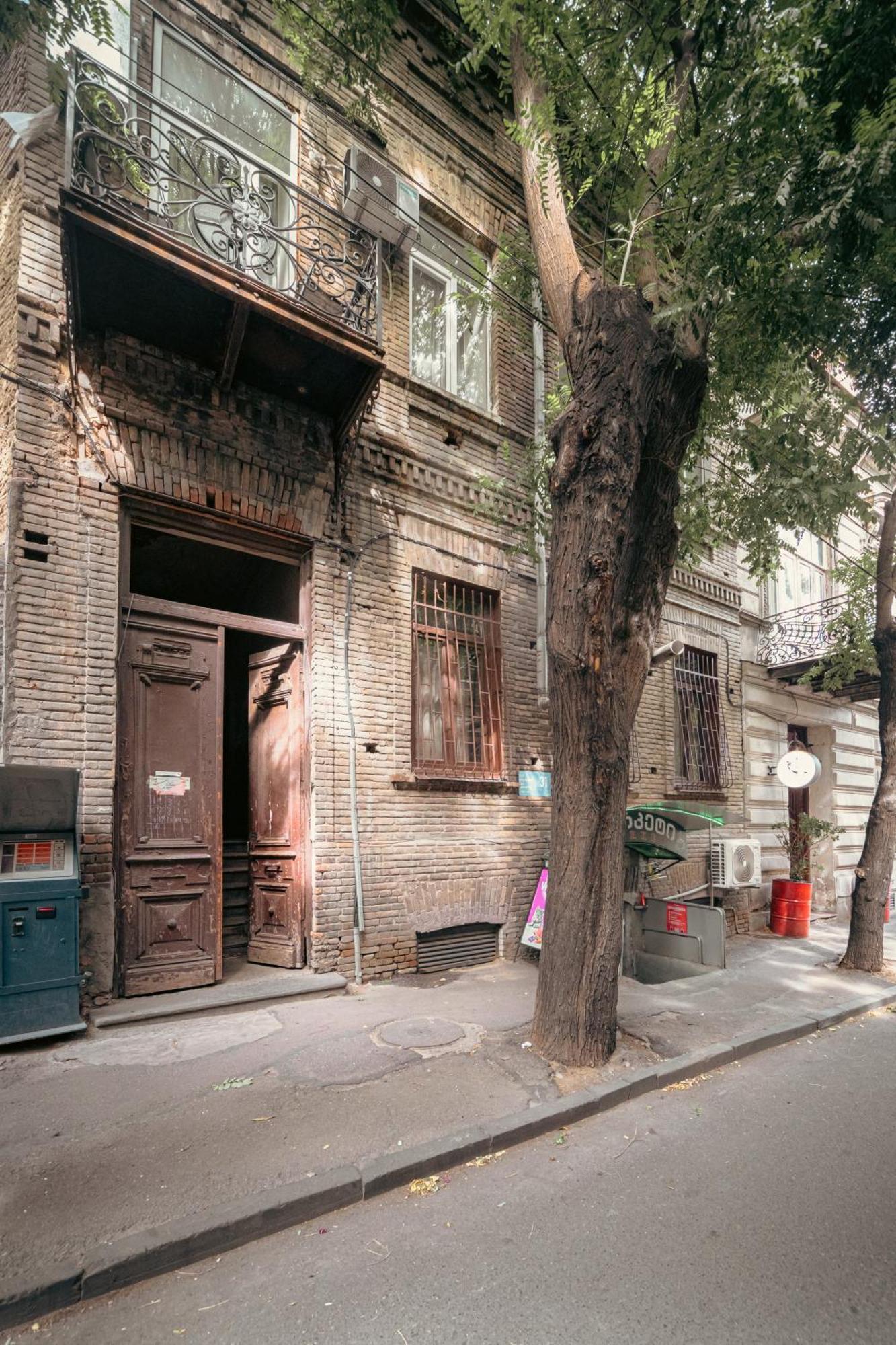 Guest House Tabukashvili 31 Tbilisi Buitenkant foto